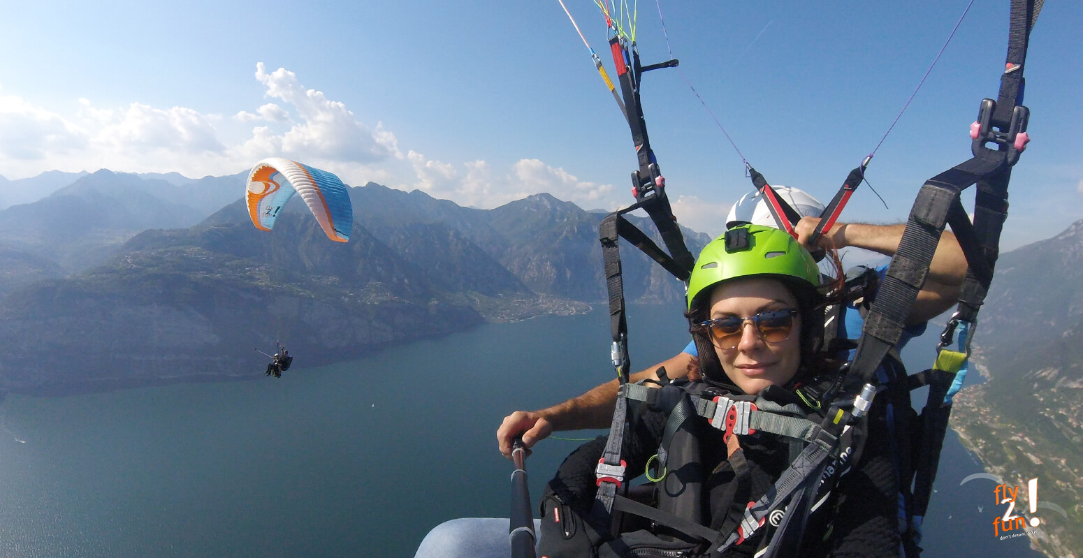regala-un-volo-in-parapendio-bisposto-sul-lago-di-Garda